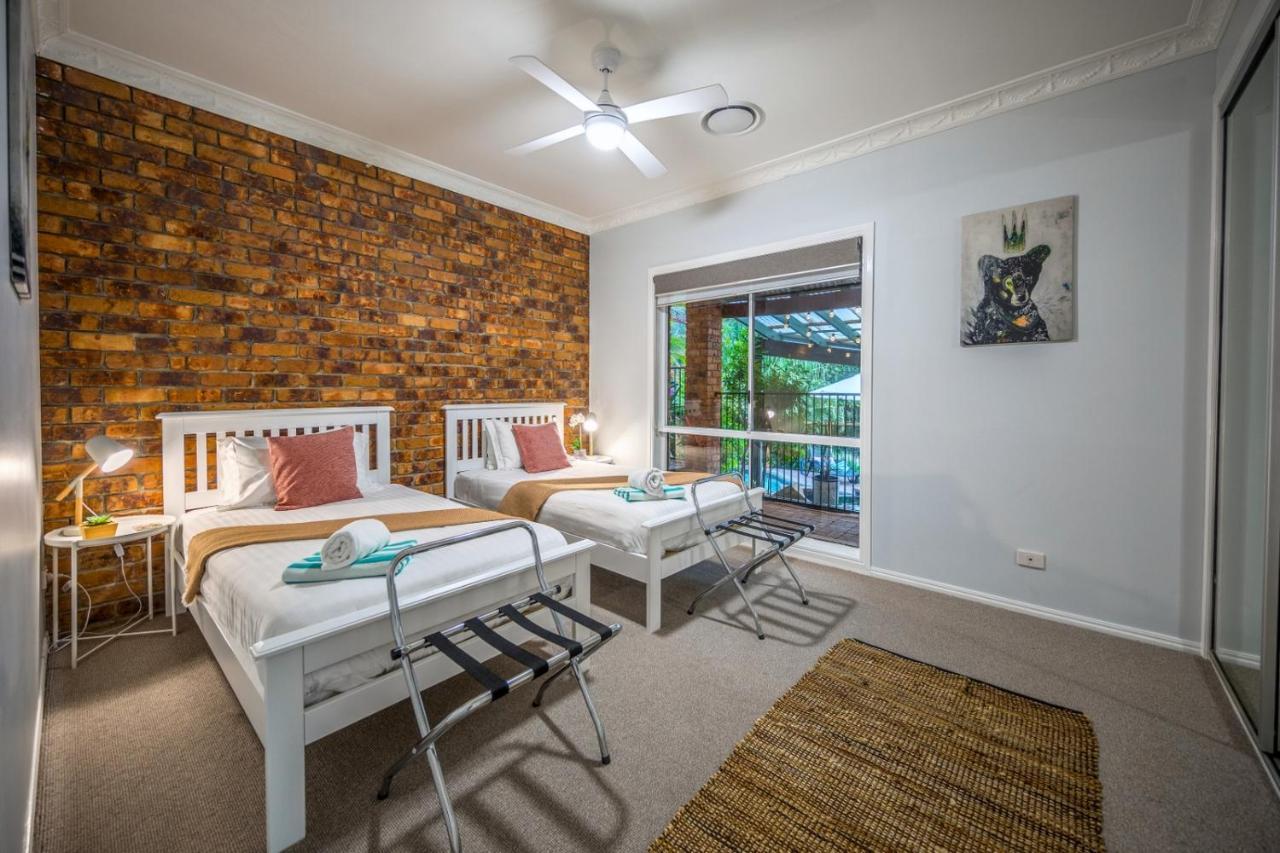 The Hillside Retreat Hotel Mount Tamborine Exterior photo